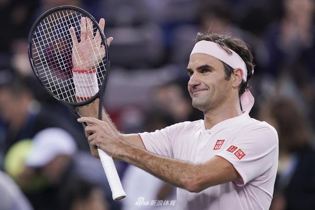 乐鱼体育-费德勒重返赛场，比赛规则变更首场状态出色，皇家马德里观众沸腾！热度持续攀升的简单介绍-乐鱼体育
